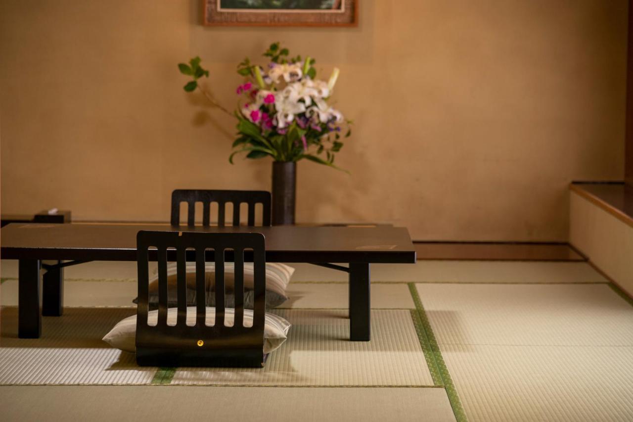 Hotel Miya Rikyu Hatsukaichi Extérieur photo